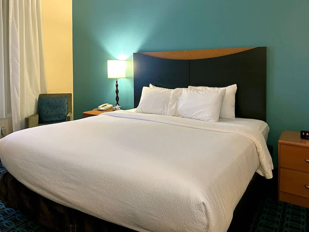 Country Inn & Suites by Radisson, Bismarck-Mandan 1