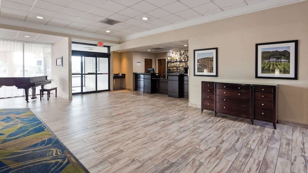 Best Western Leesburg 2