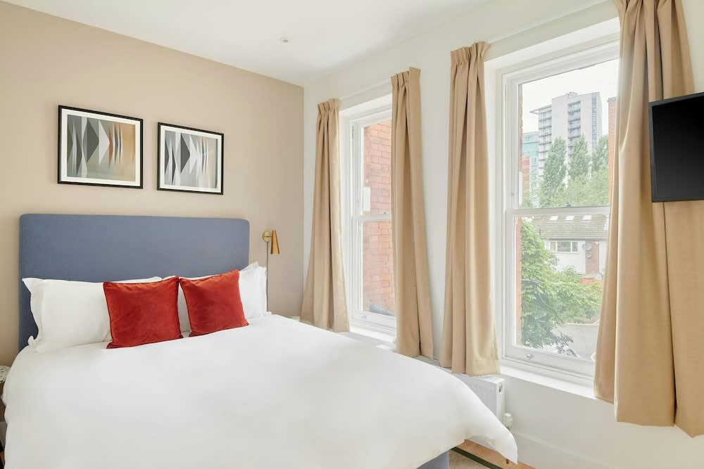 The Prince Hotel Vauxhall Central London Riverside 1