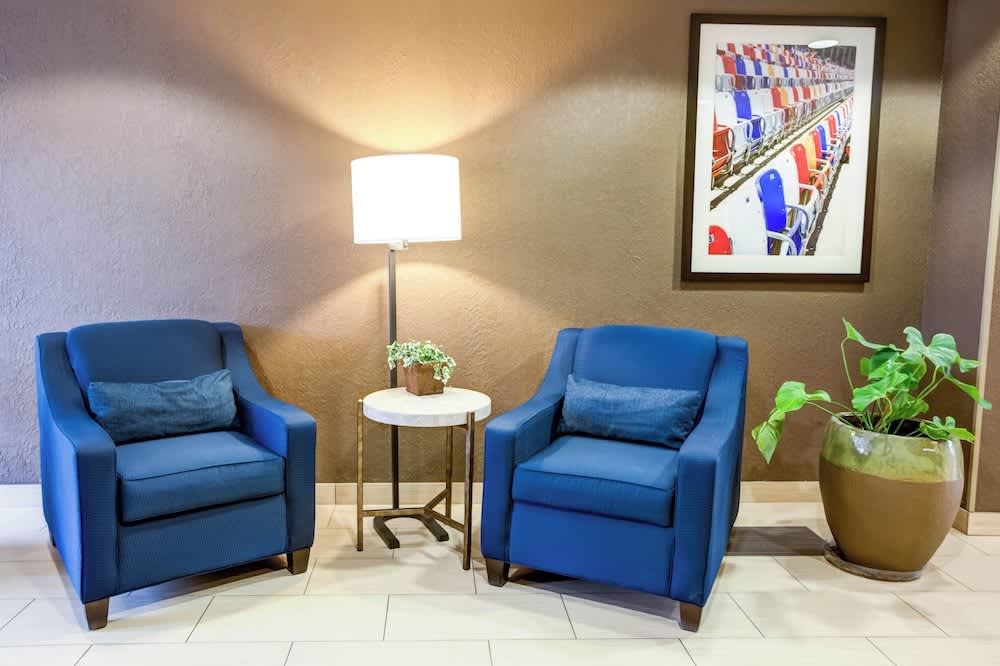 Charlotte Suites 1