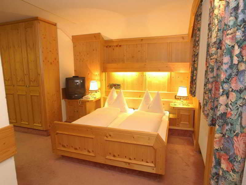 Alpinresort ValSaa - Adults Only 2