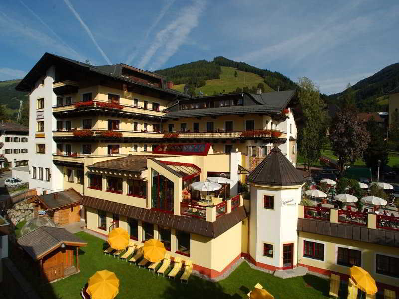 Alpinresort ValSaa - Adults Only 1