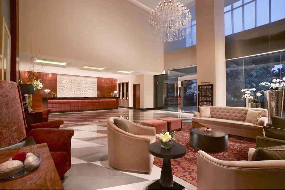 Oakwood Premier Cozmo Jakarta 2