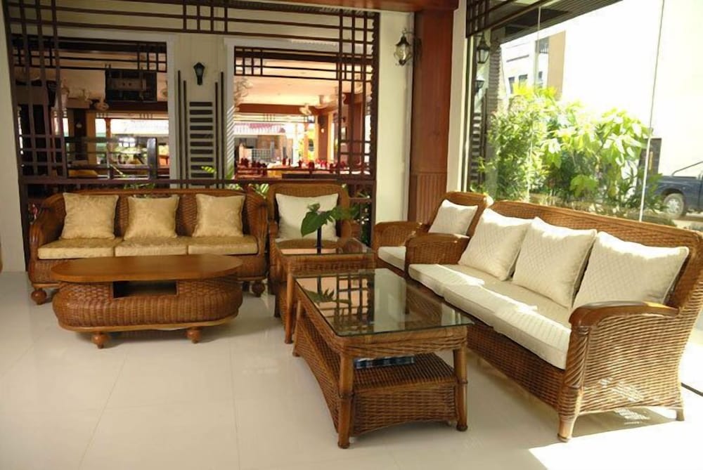 Outdoor Inn Kata Hotel 2