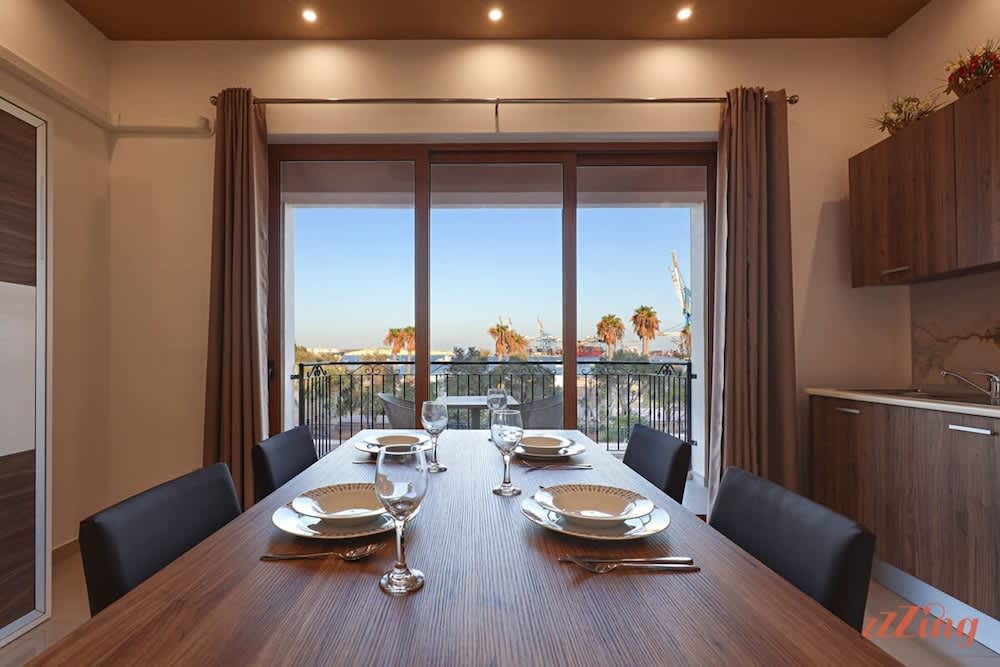 Elegant Seafront Duplex with Stunning Panoramic Views 1