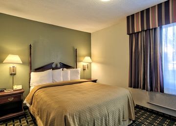 Executive Inn & Suites 2