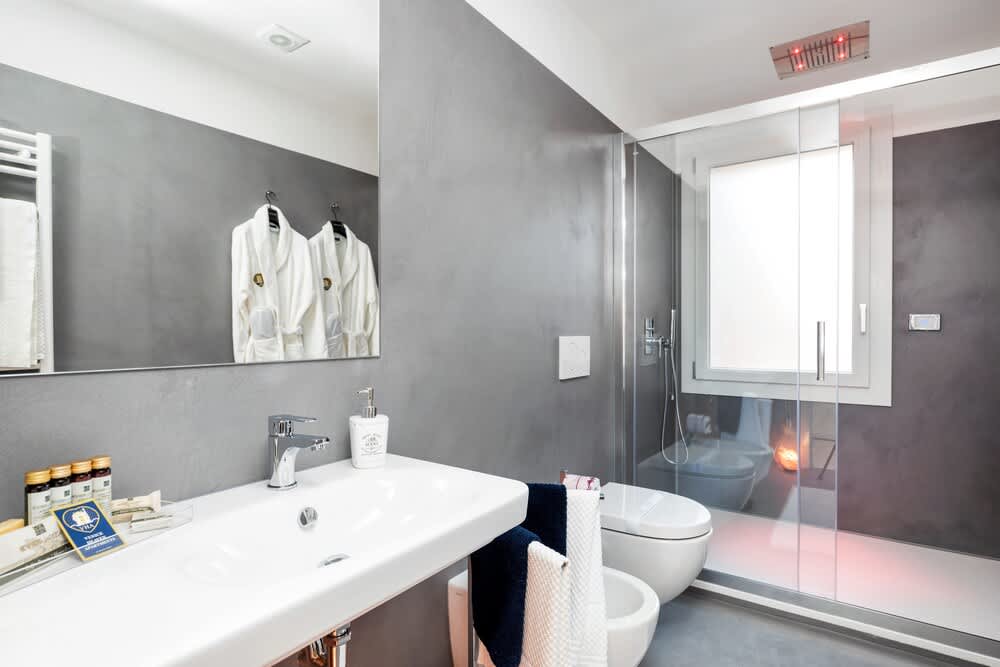 Biennale 1 & 2 , Elegant Apartments 15 min walk from St Marks Square - Venice Heaven Apartments Collection 2