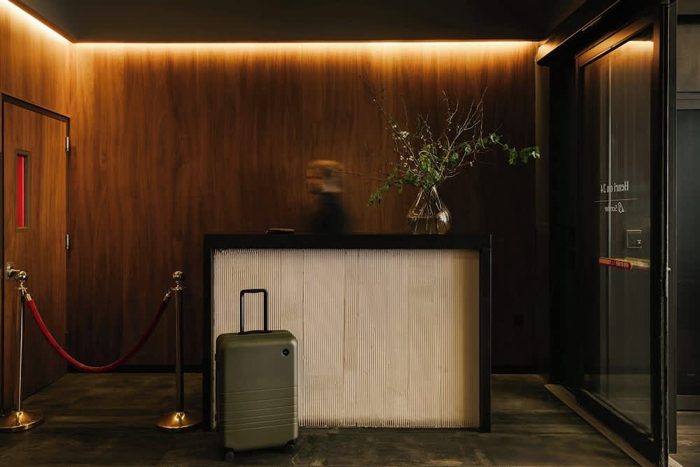 Hotel Henri NY 2