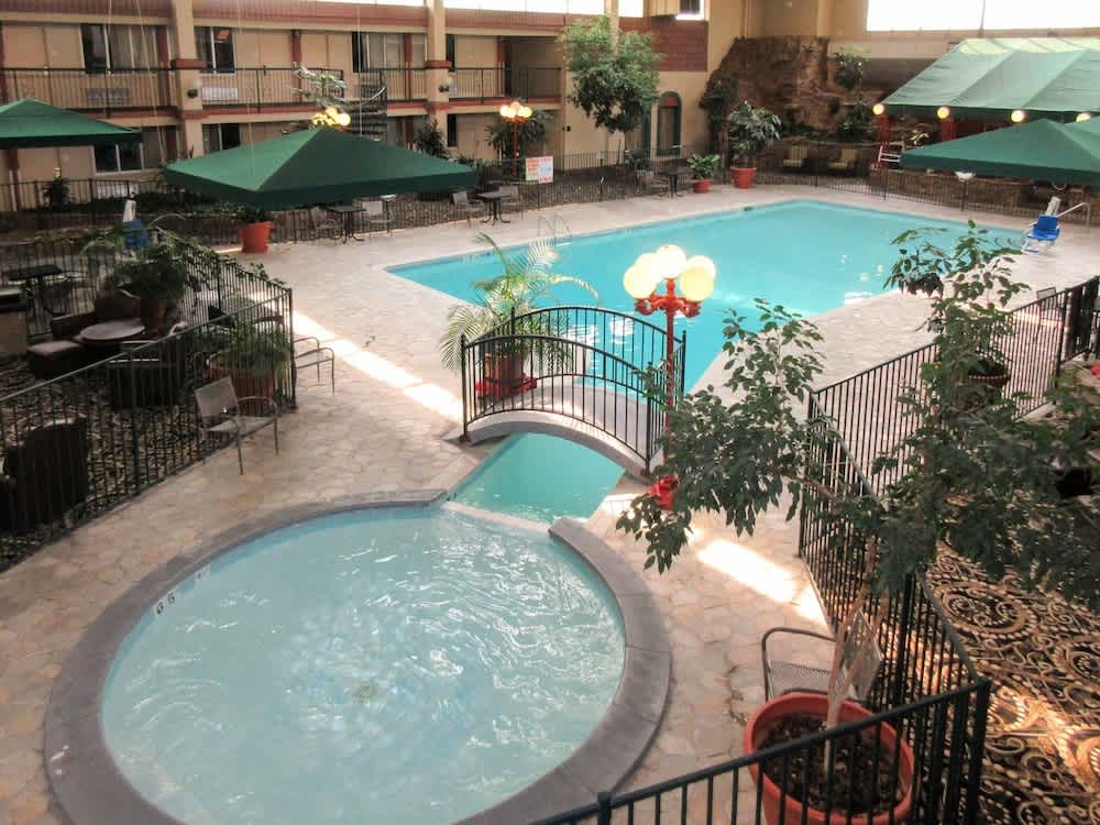 Clarion Inn 1