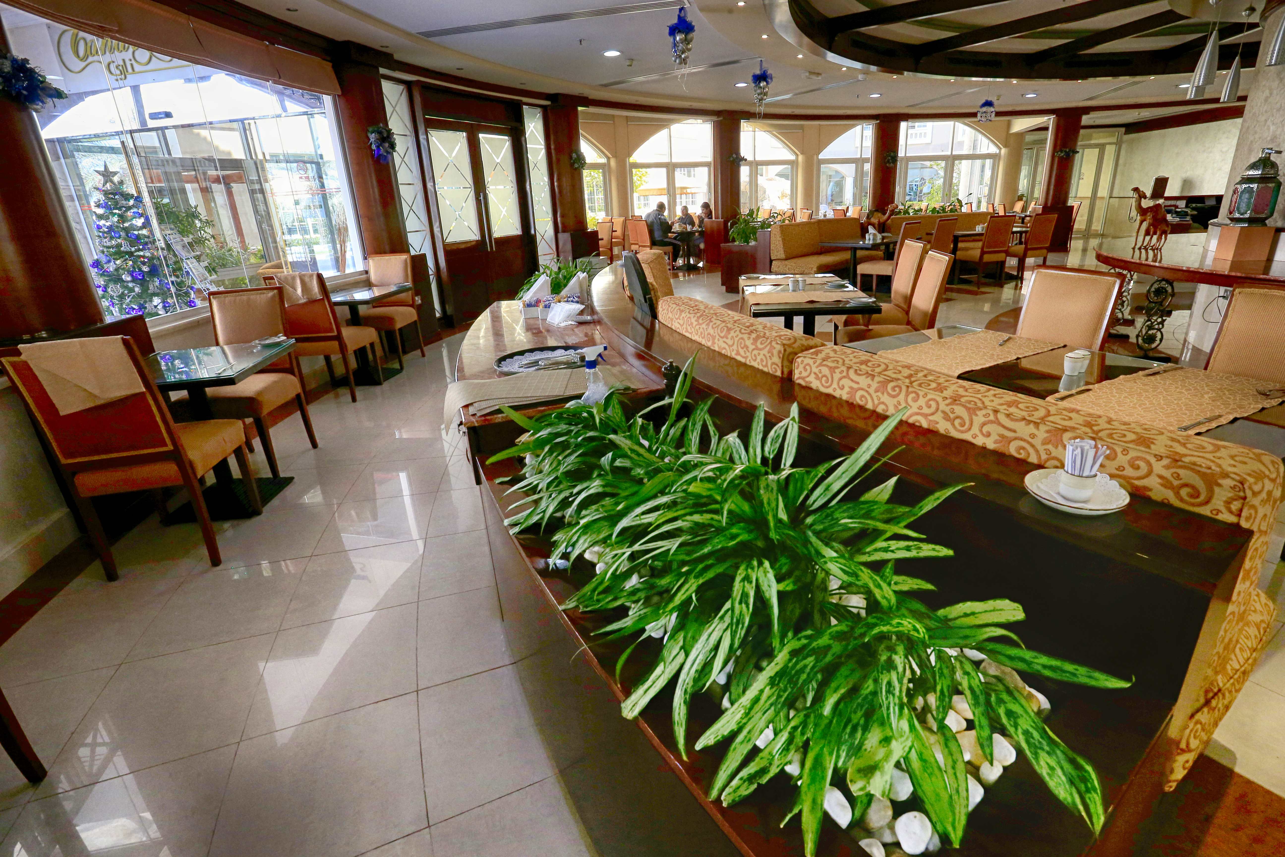 Sharjah Premiere Hotel & Resort 1
