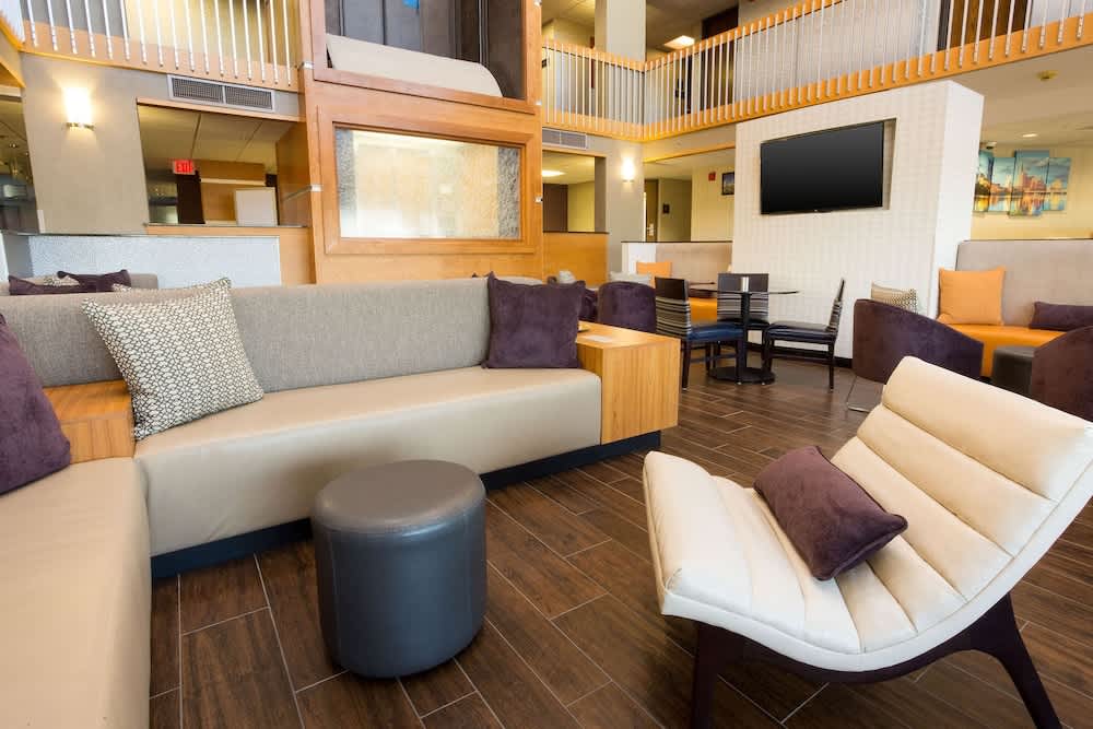 Drury Inn & Suites Austin North 1