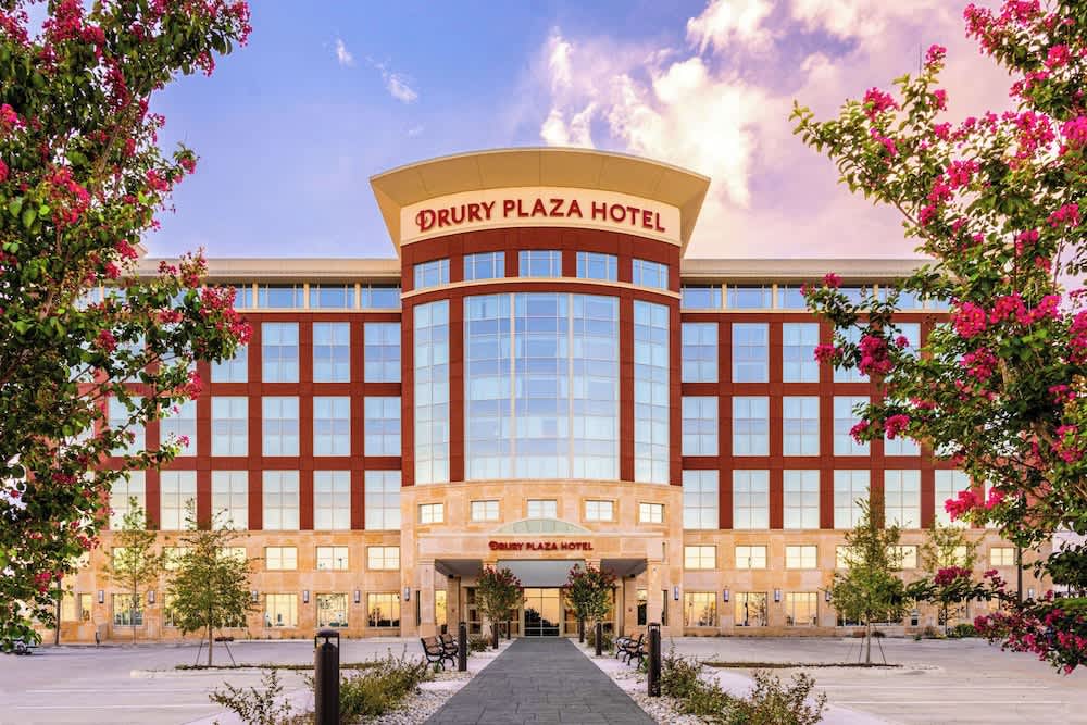 Drury Plaza Hotel Dallas Arlington 1