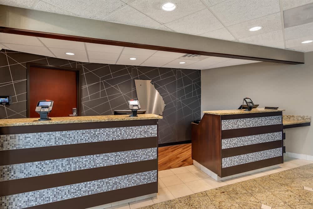 Drury Inn & Suites Atlanta Morrow 2