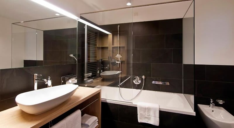 Zin Senfter Residence 2
