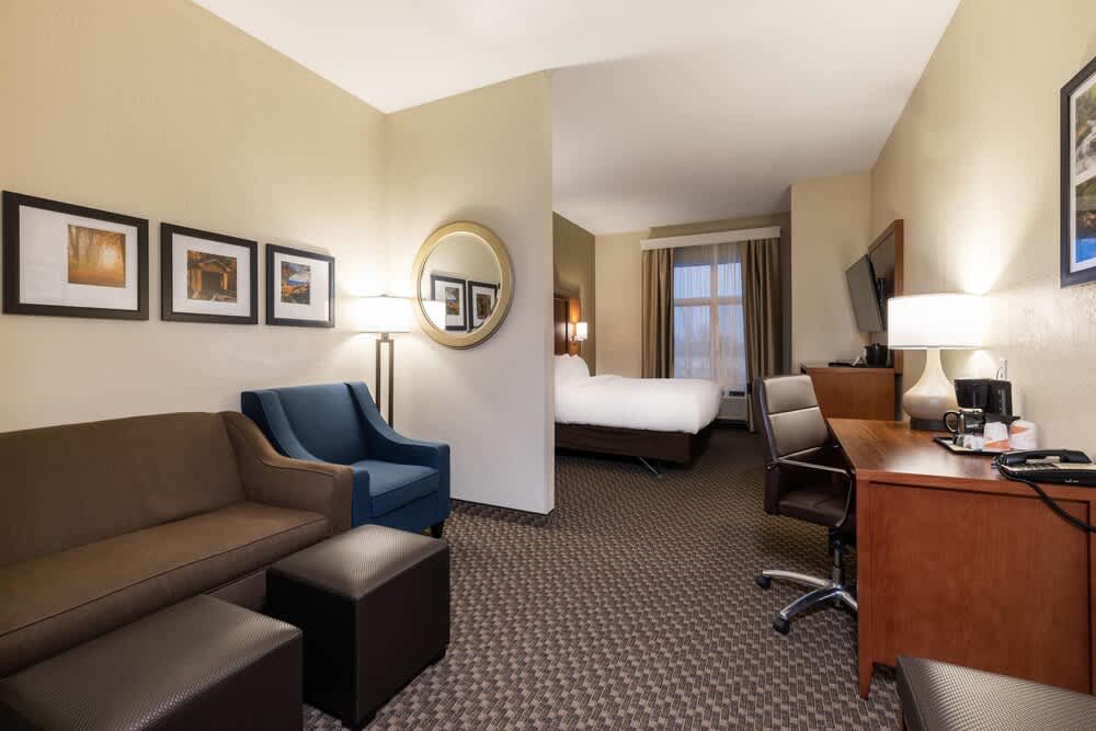 Comfort Suites Troy-I75 1