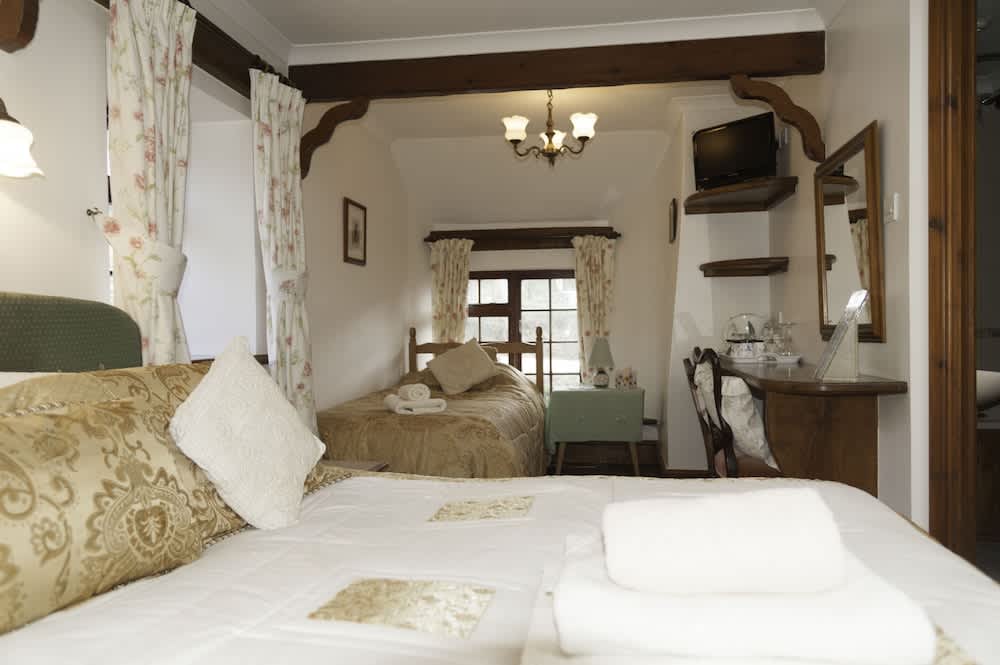 Burton Farmhouse 1