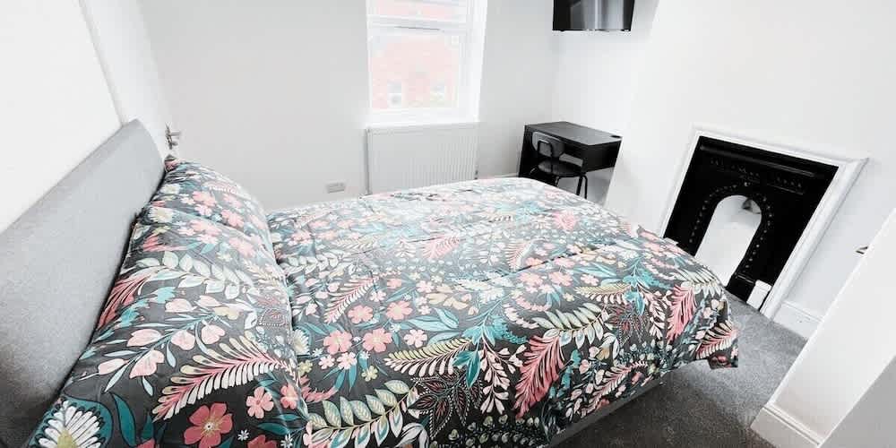The Burford Hideaway 2