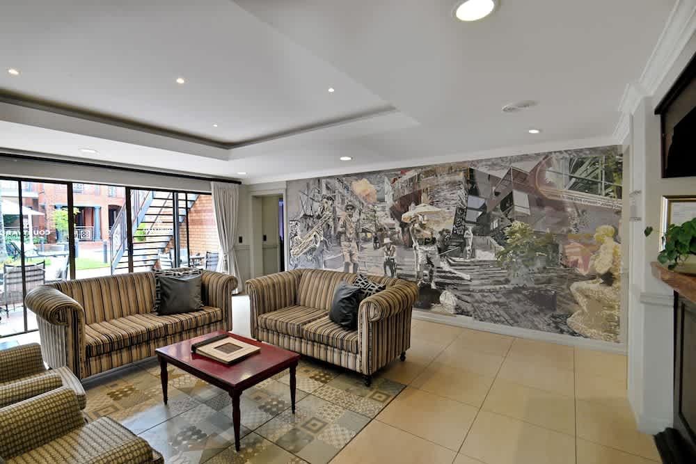 Courtyard Hotel Rosebank 2