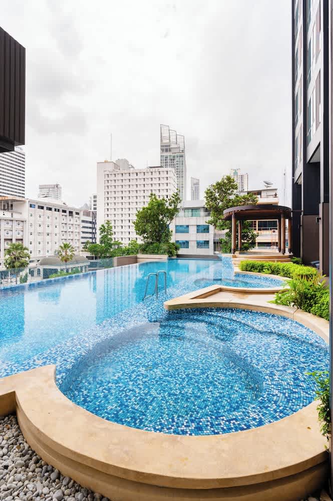 The Rich Residence Sukhumvit Nana 1