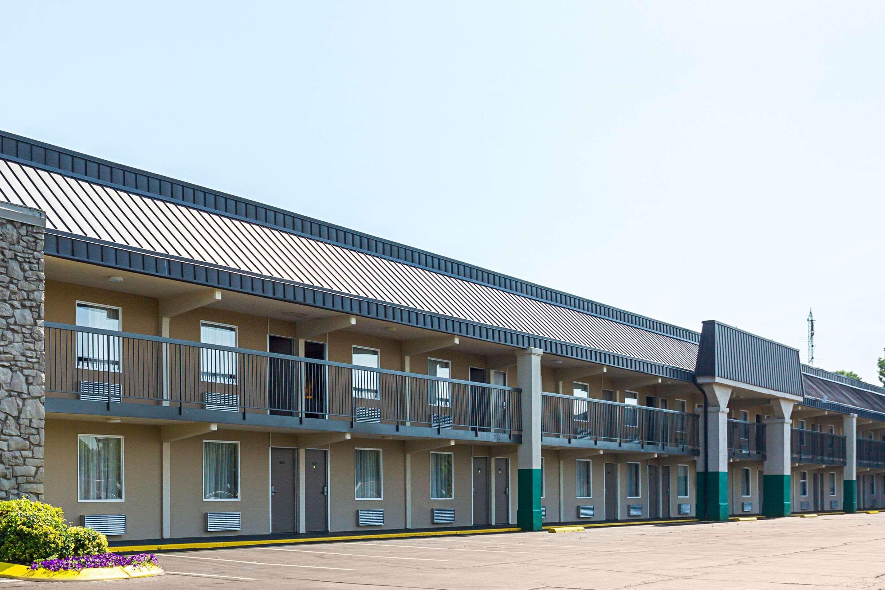 Quality Inn Hurricane Mills I-40 2