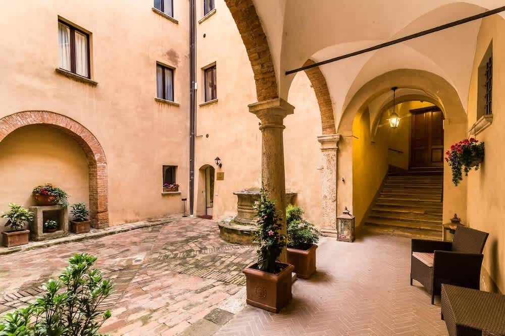 Bellarmino Boutique Apartments, Montepulciano 2