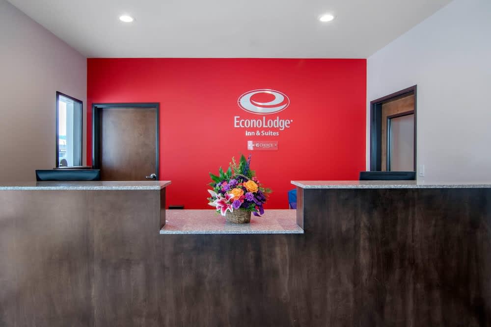 Econo Lodge Inn & Suites Springfield Main Street 2