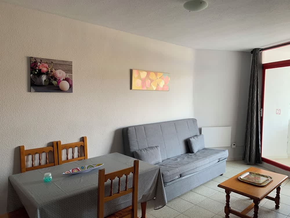 Apartamentos Habitat - Playa Romana 3000 1