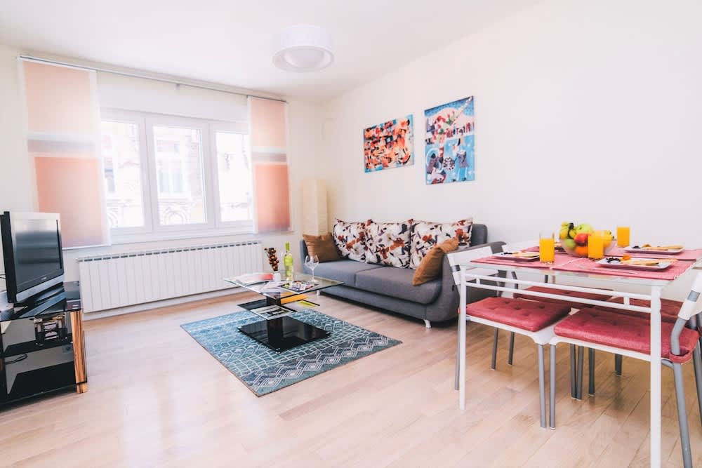 Modern apartment near Cathedral - BEST LOCATION 1