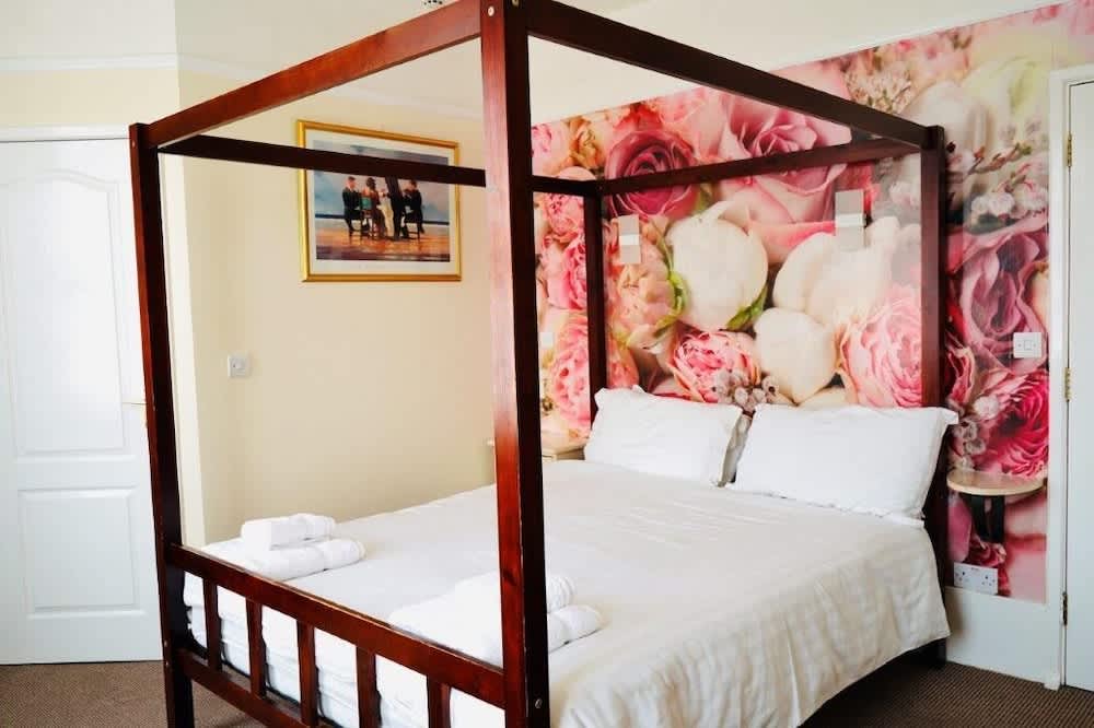 Deincourt Hotel 1