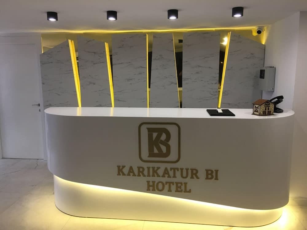Karikatür Bi Hotel 2