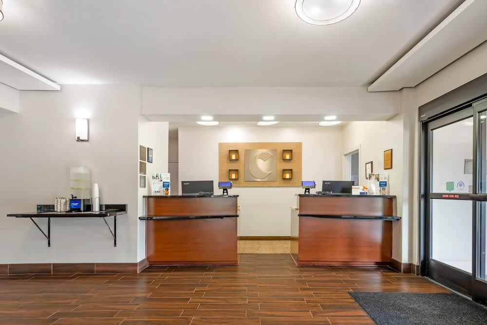 Comfort Inn & Suites Covington - Mandeville 2