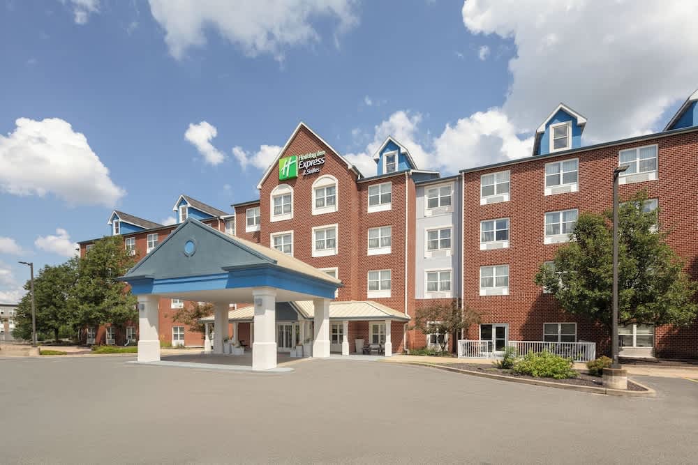 Holiday Inn Express & Suites ST. LOUIS WEST-O'FALLON by IHG 1
