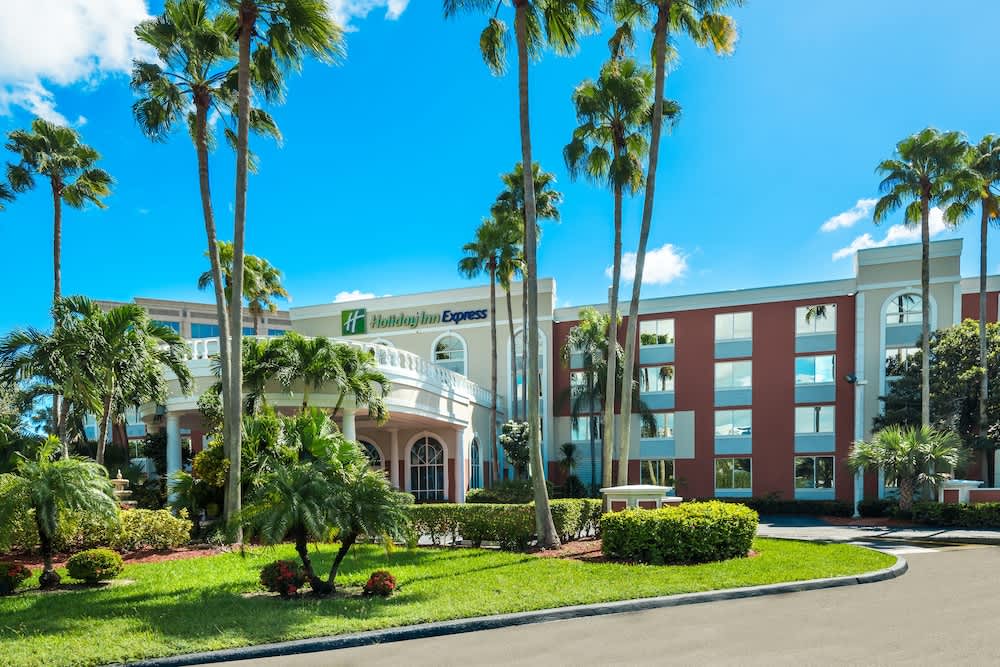 Holiday Inn Express MIAMI AIRPORT DORAL AREA by IHG 1