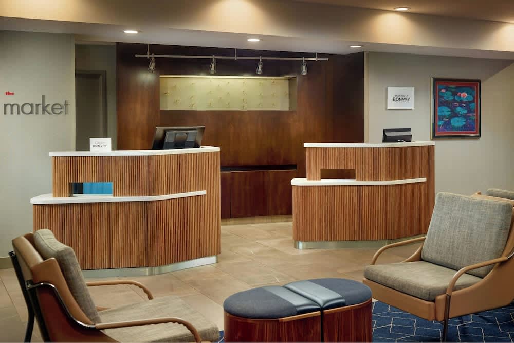 Courtyard by Marriott Frederick 2