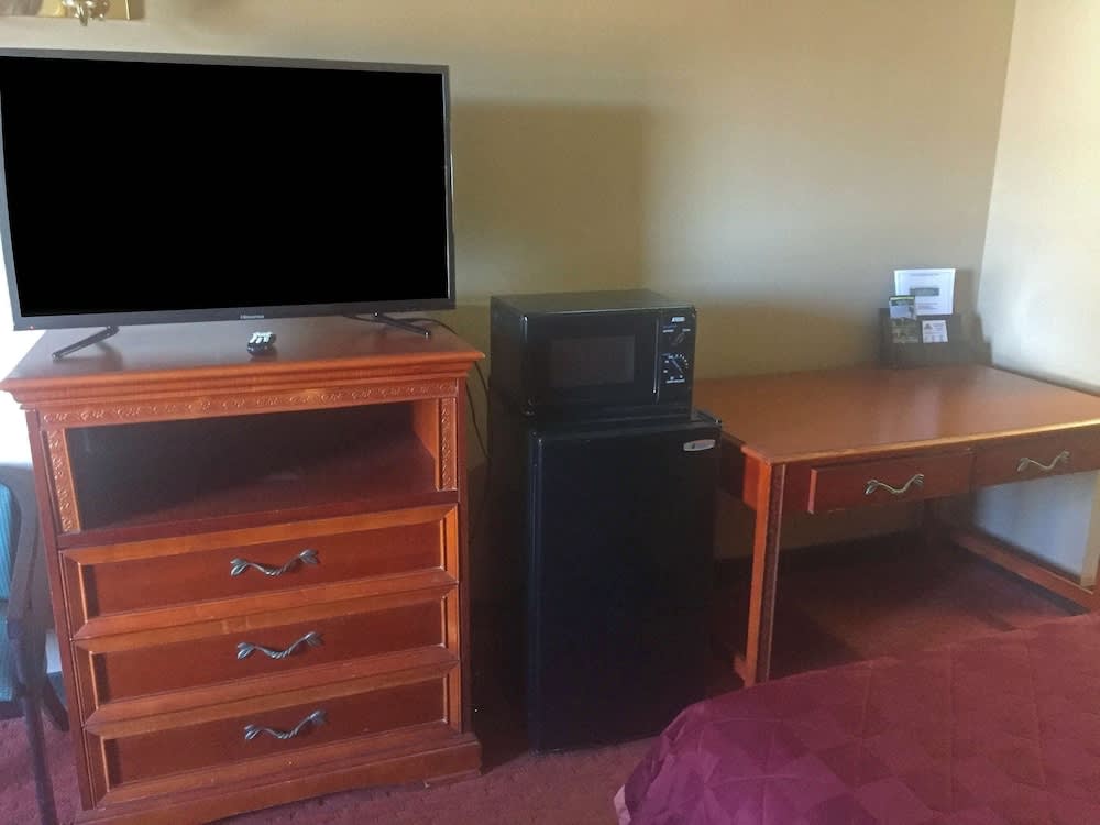 Americas Best Inn - Eureka 2