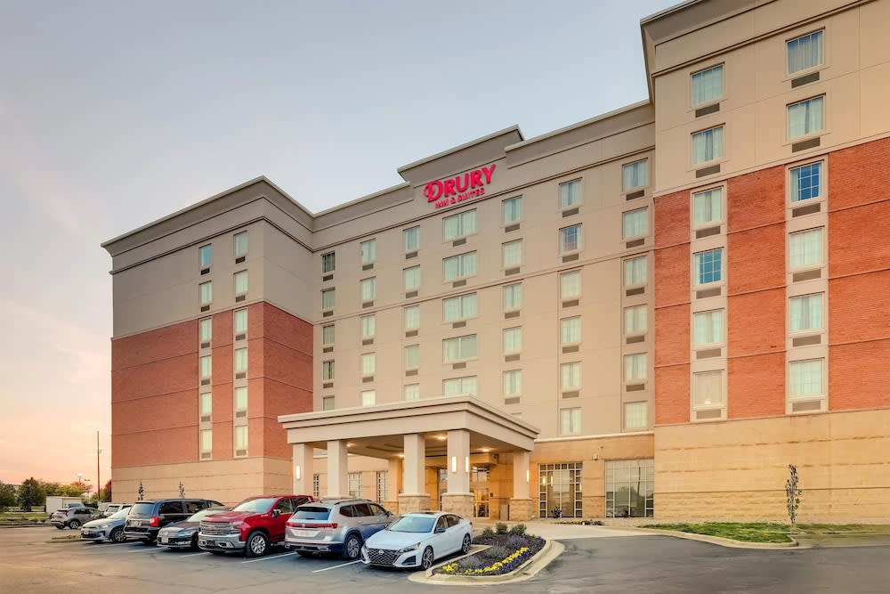 Drury Inn & Suites Dayton North 1