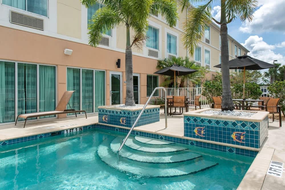Sleep Inn & Suites Port Charlotte-Punta Gorda 1
