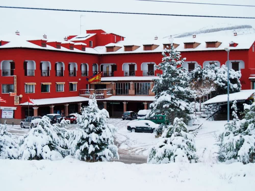 Hotel La Rueda 3000 1
