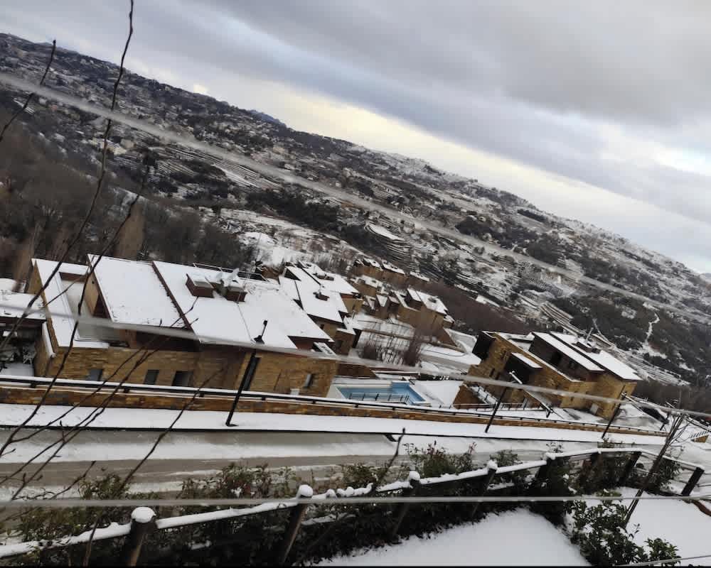 Redrock 1 br chalet faqra . Faraya 1