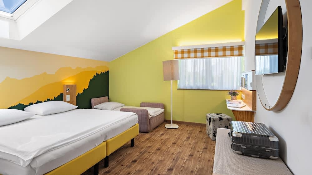 Hey Lou Hotel Piding 1