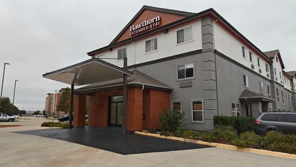 Hawthorn Extended Stay by Wyndham DFW Airport North 1