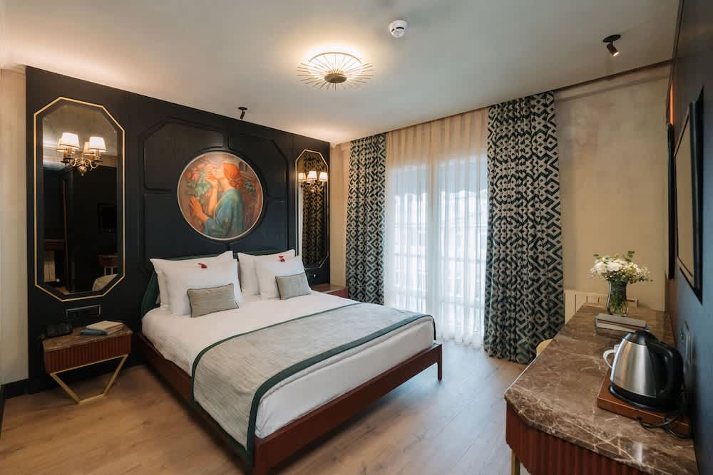Tria Elegance Istanbul 1