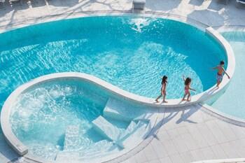 Blu Suite Resort 2