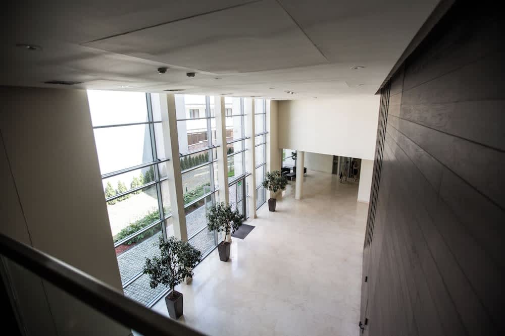Luxury Modern Apartment 2