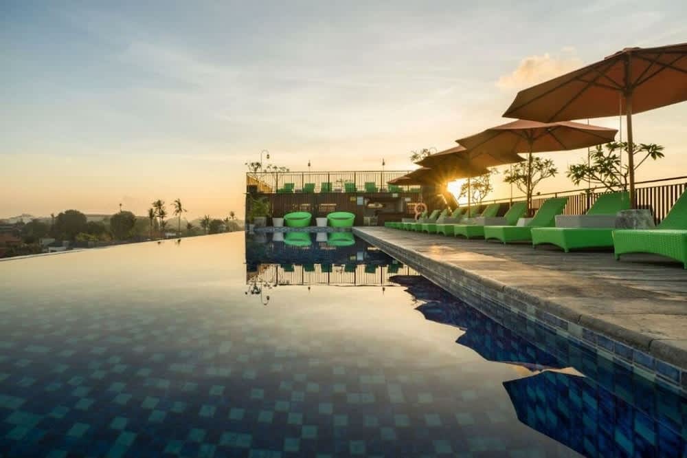 Palette Hotel near Padma 1