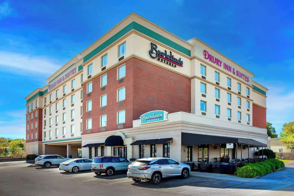 Drury Inn & Suites St. Louis Forest Park 1