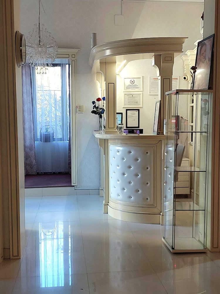 Carol Boutique 2