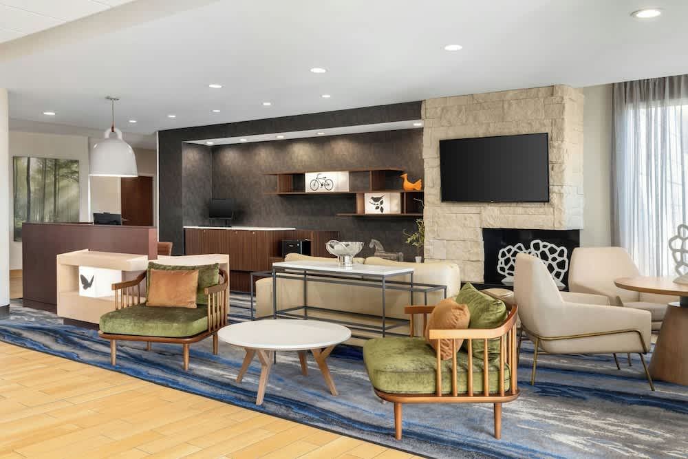 Fairfield Inn & Suites by Marriott West Monroe 1