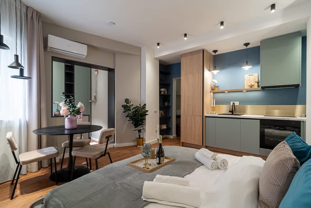 Urban Chic Studios Near Cismigiu & Calea Victoriei 2