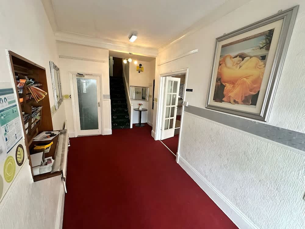 Granby Hotel 2